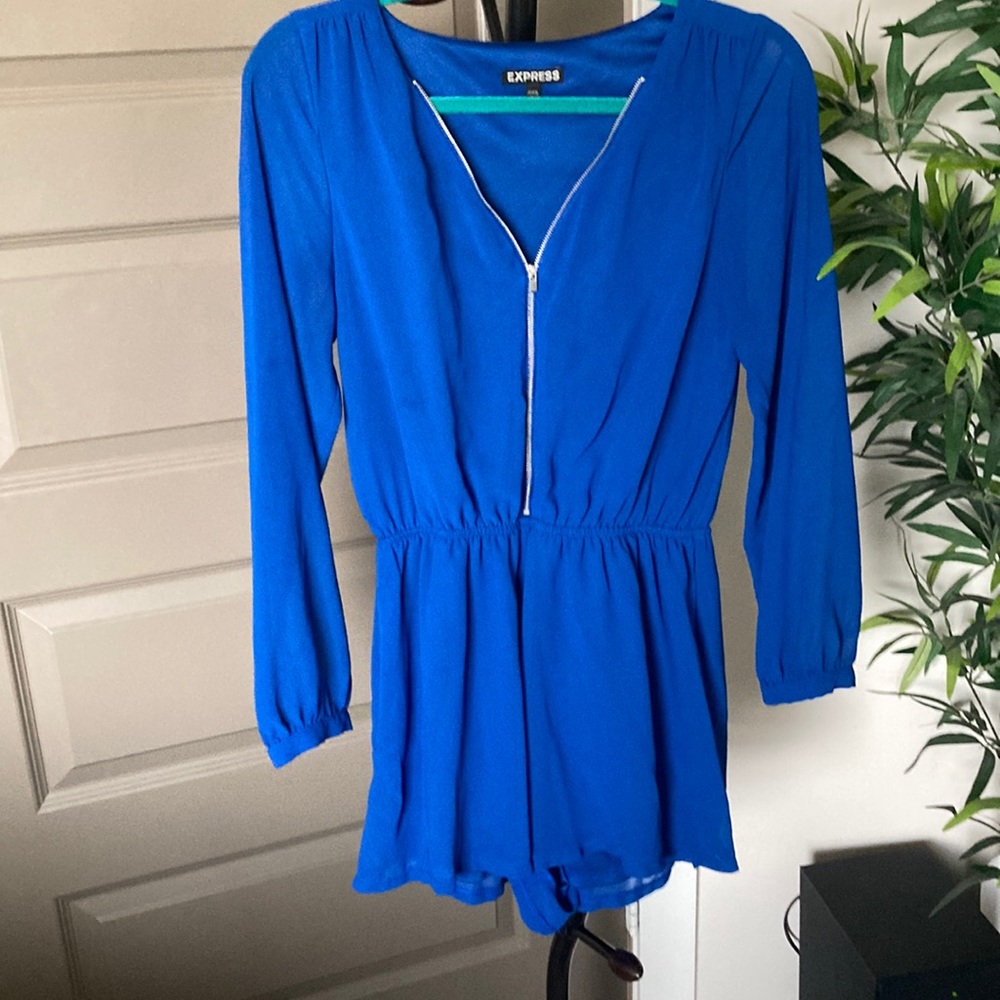 ⭐️blue zip up romper⭐️